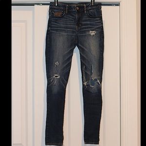 American Eagle Ripped High-Rise Jegging; 8 Regular